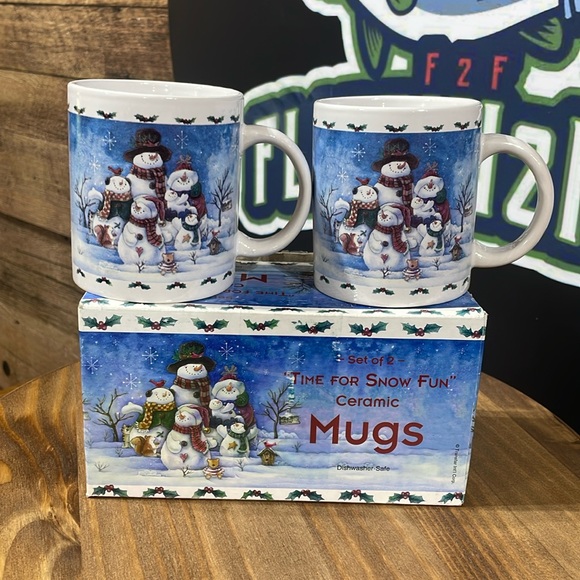 Set of 2 Time for Snow Fun Ceramic Christmas Coffee Mugs With Box - Picture 1 of 4